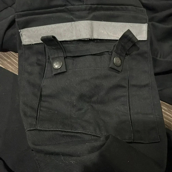 Galls EMT Pant size 36 waist with reflective strips on the pocket - Picture 9 of 9